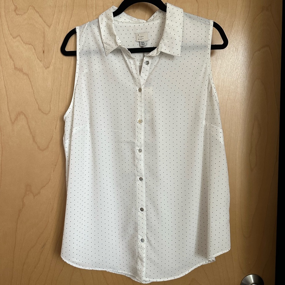 White w/ Black Dots Target Tank Top Size XL